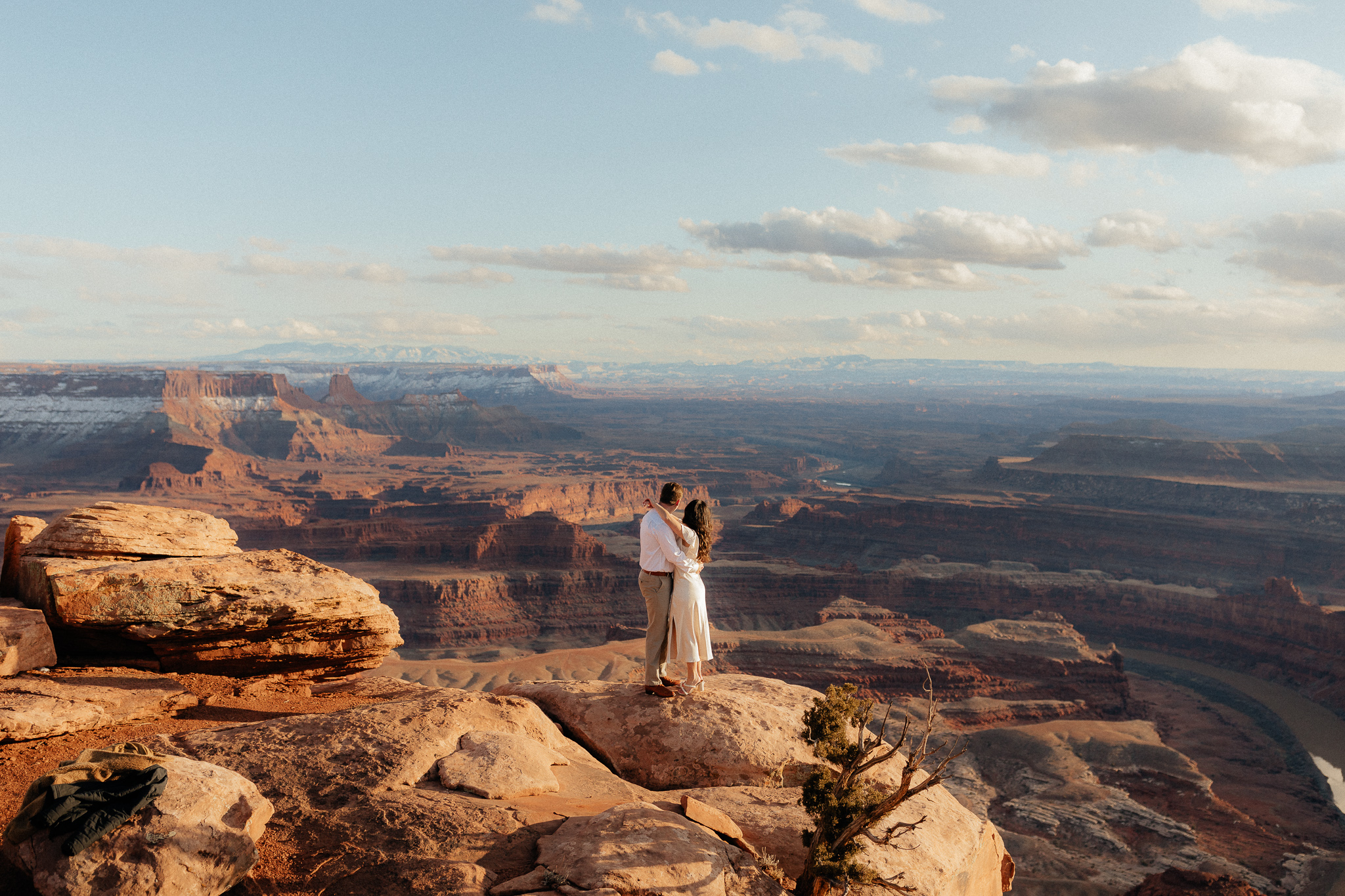 Engagement shoot at Dead Horse Point State Park in Moab, UT